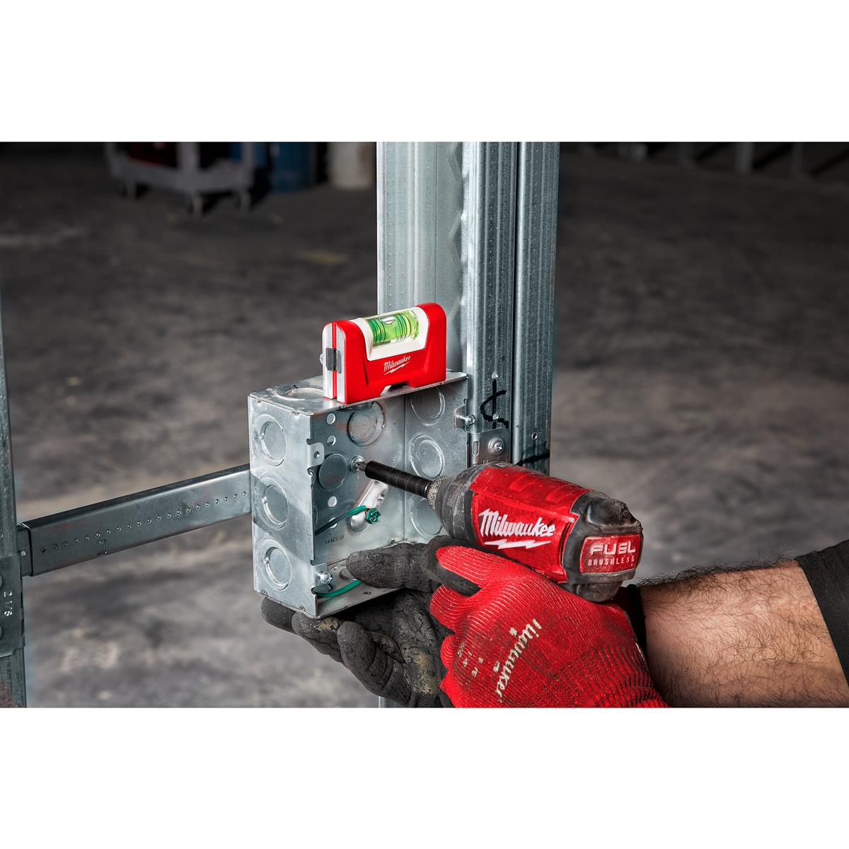 Milwaukee spirit level TORPEDO 4932472122
