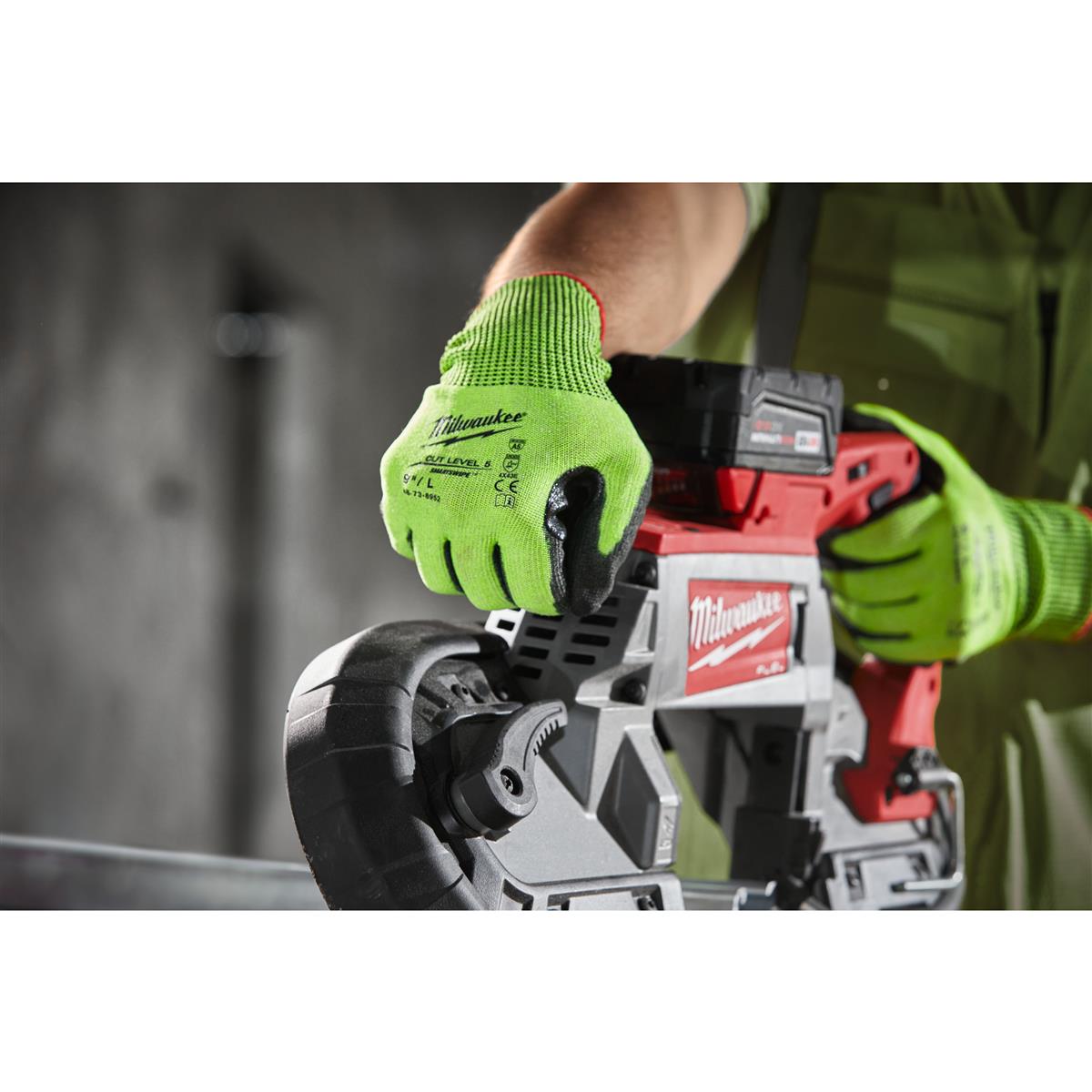 Gants de protection contre les coupures Milwaukee rouge 9 / L HI-VIS