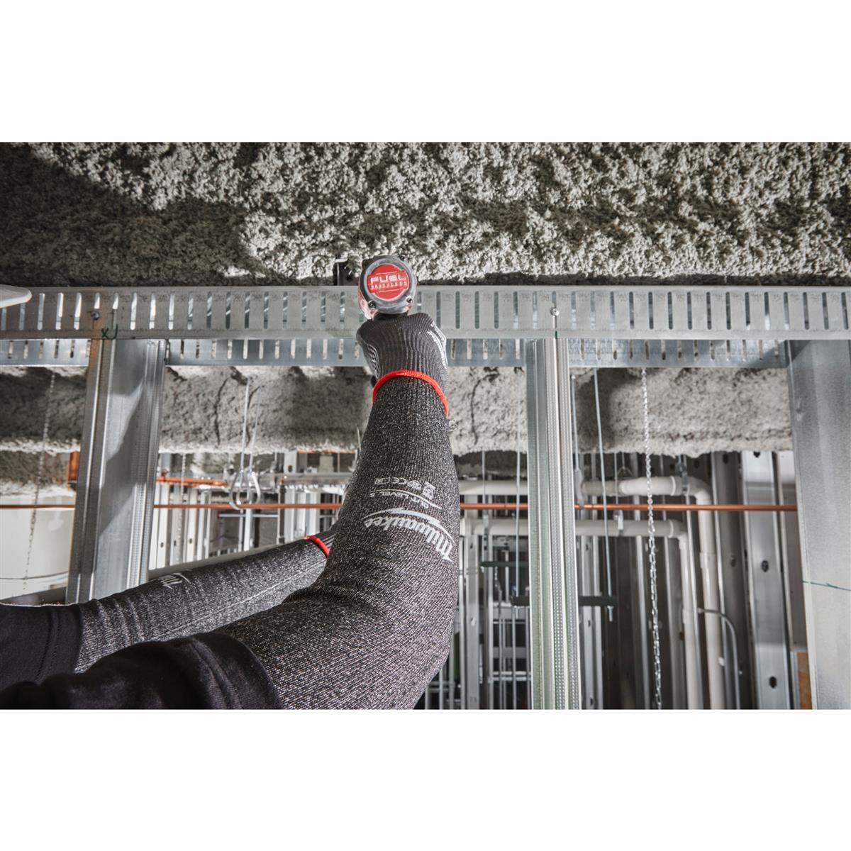 Milwaukee arm cut protection 4932479937