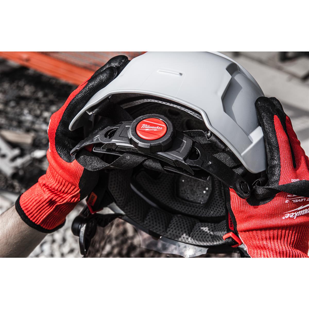 Milwaukee universal visor 4932479942