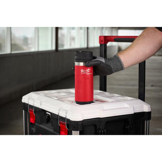 Milwaukee PACKOUT tasse thermos 532ml rouge 4932493473