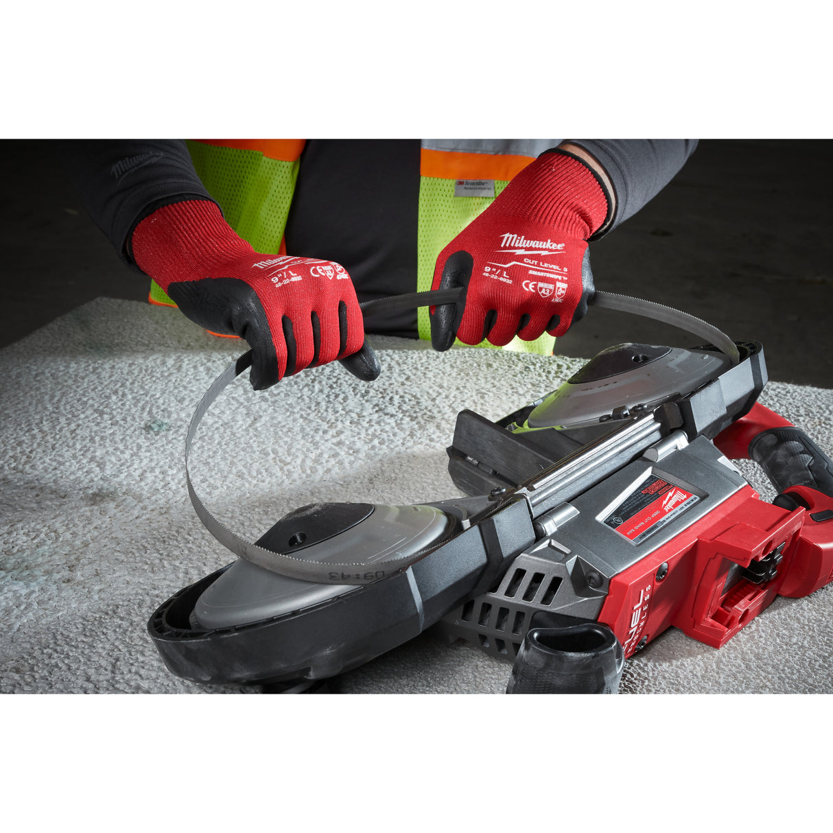 Milwaukee Schnittschutzhandschuhe Kl. 3 L/9 4932498521