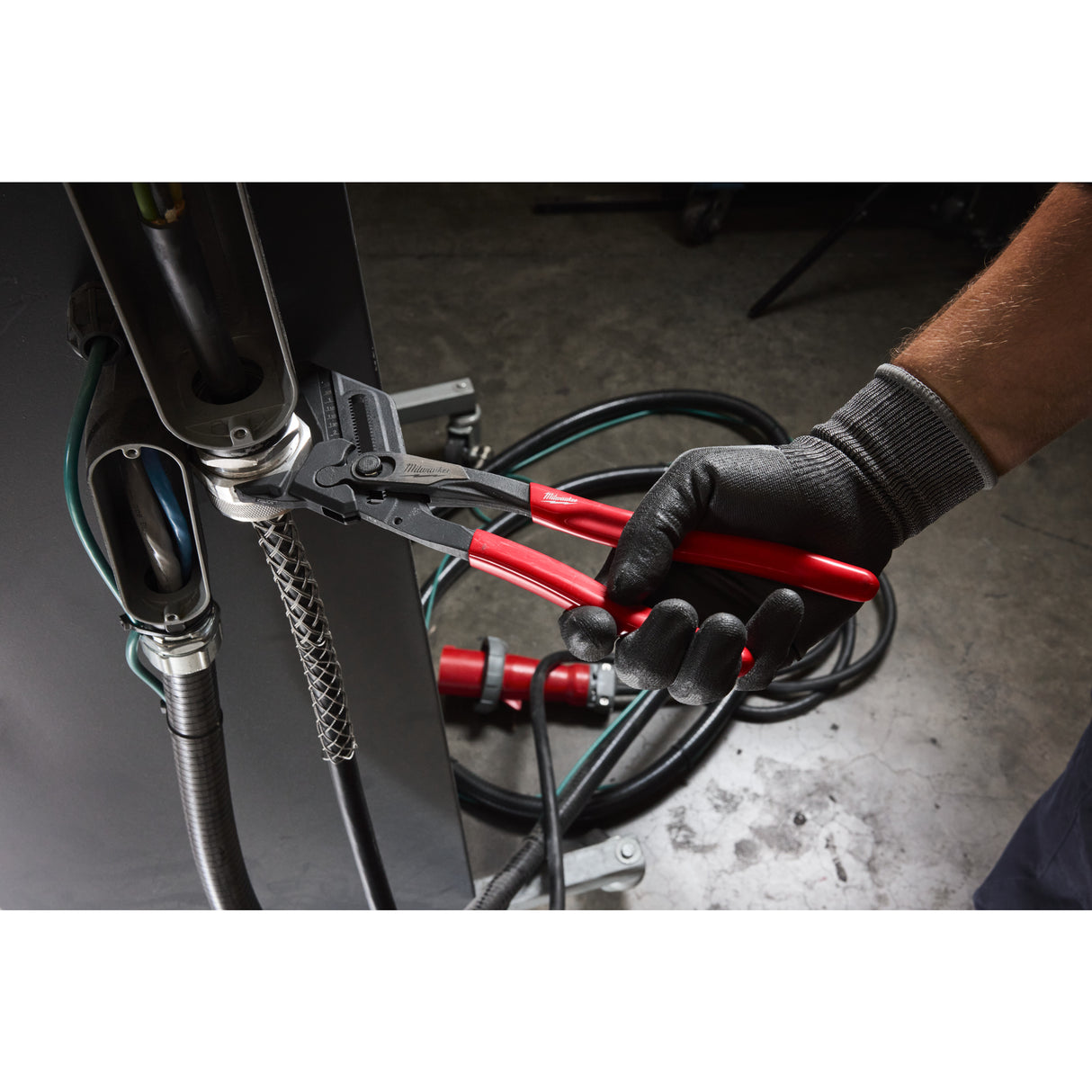 Milwaukee Zangenschlüssel 250 mm 4932501150