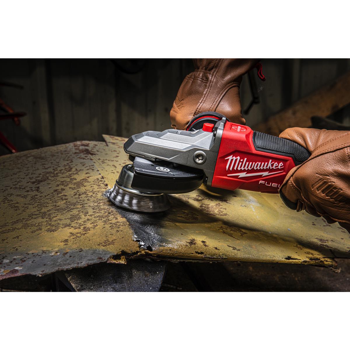 Milwaukee Topfbürste gezopft M14 gez. 90x20x0,5mm 4932501737