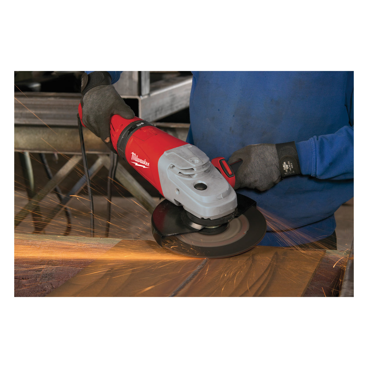 Milwaukee Winkelschleifer AGV21-230GEX ProTector 4933402304 roteswerkzeug