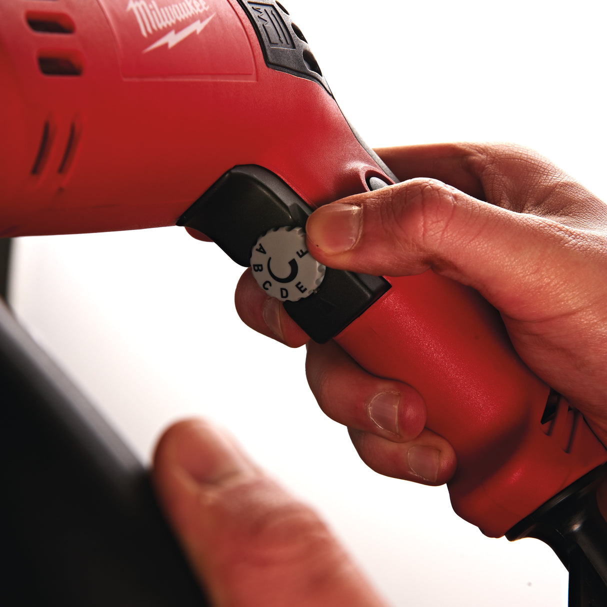 Milwaukee Bohrmaschine DE13RP 4933409194 roteswerkzeug