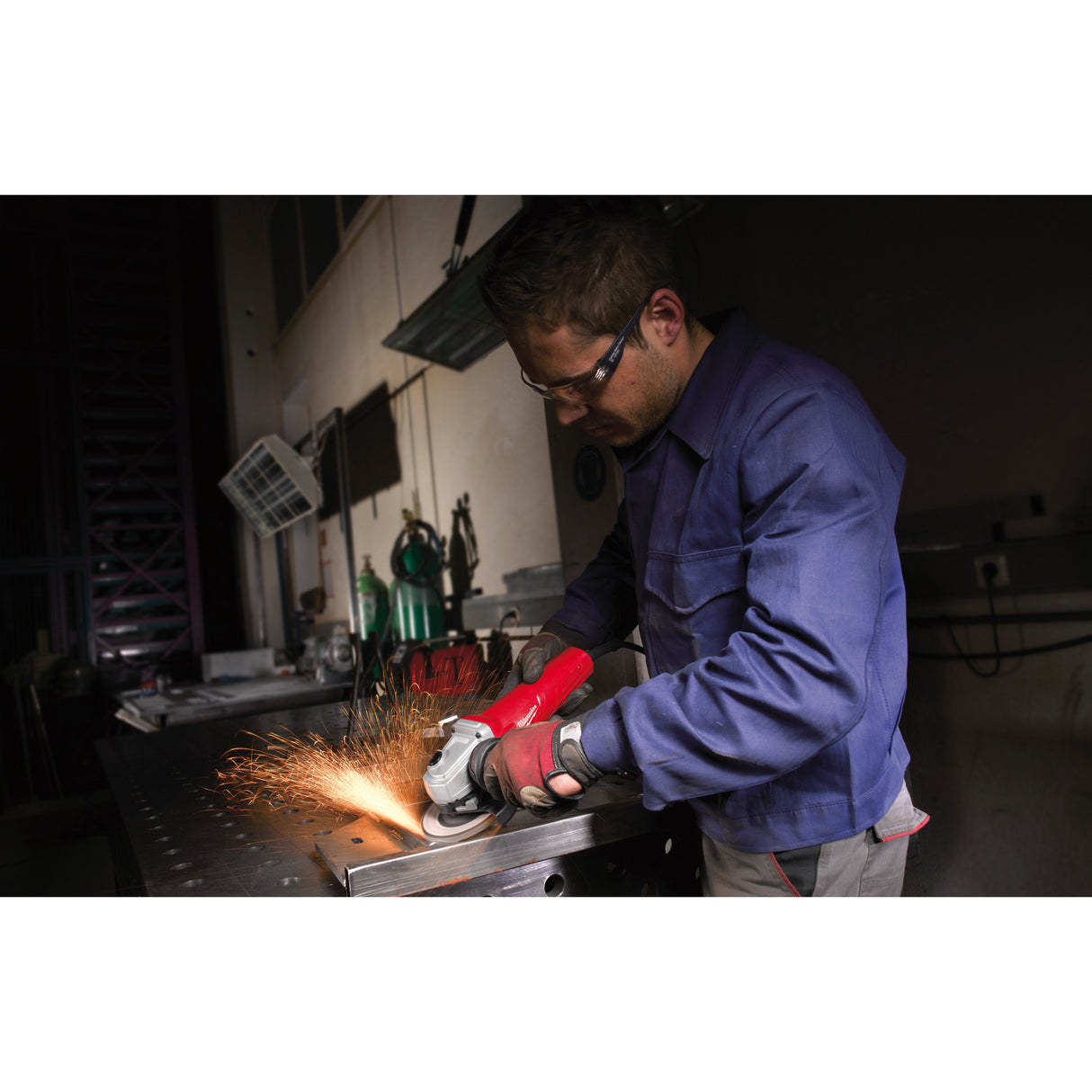 Milwaukee Winkelschleifer AGV12-125X ProTector 4933428085 roteswerkzeug