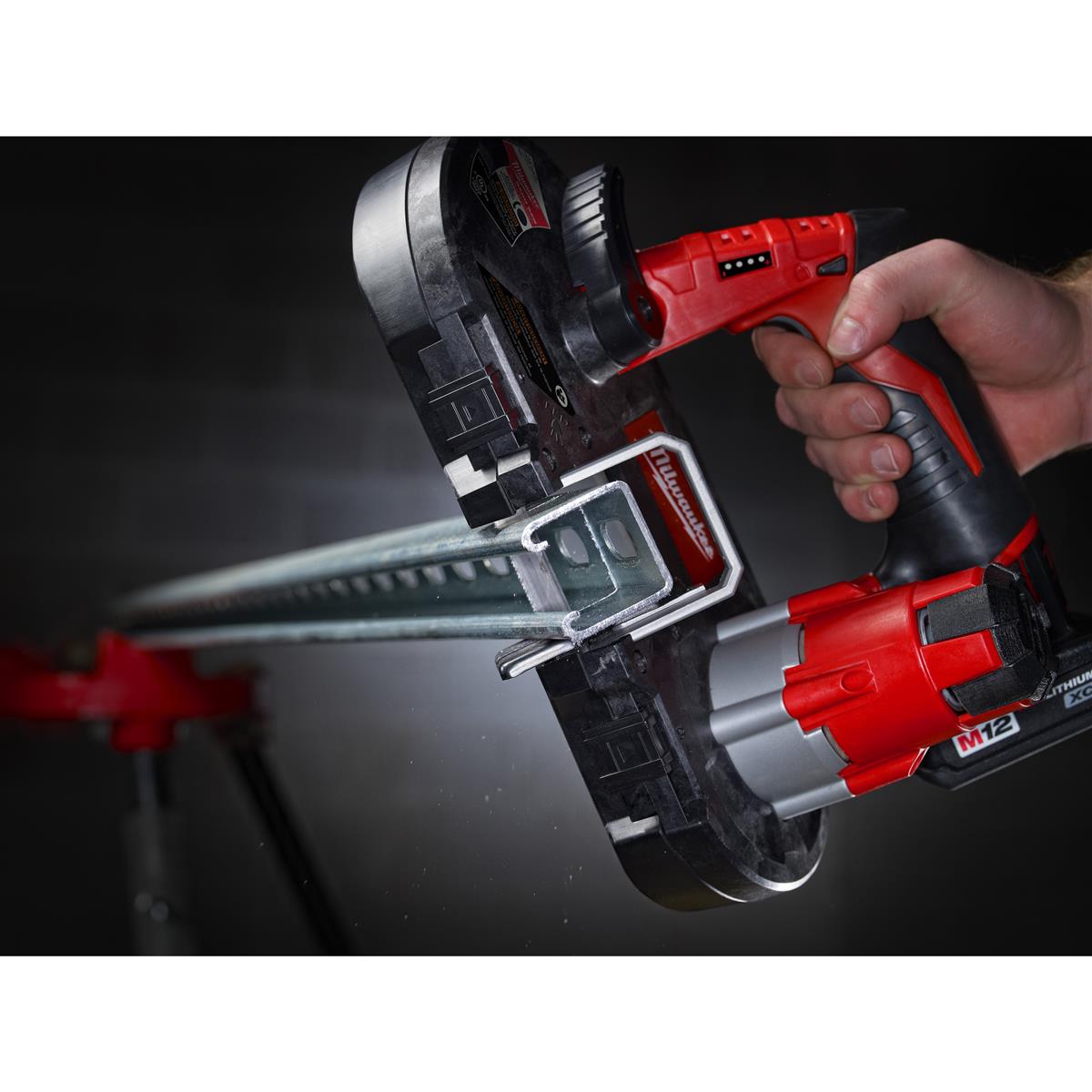 Milwaukee Akku-Bandsäge M12BS-0 4933431310