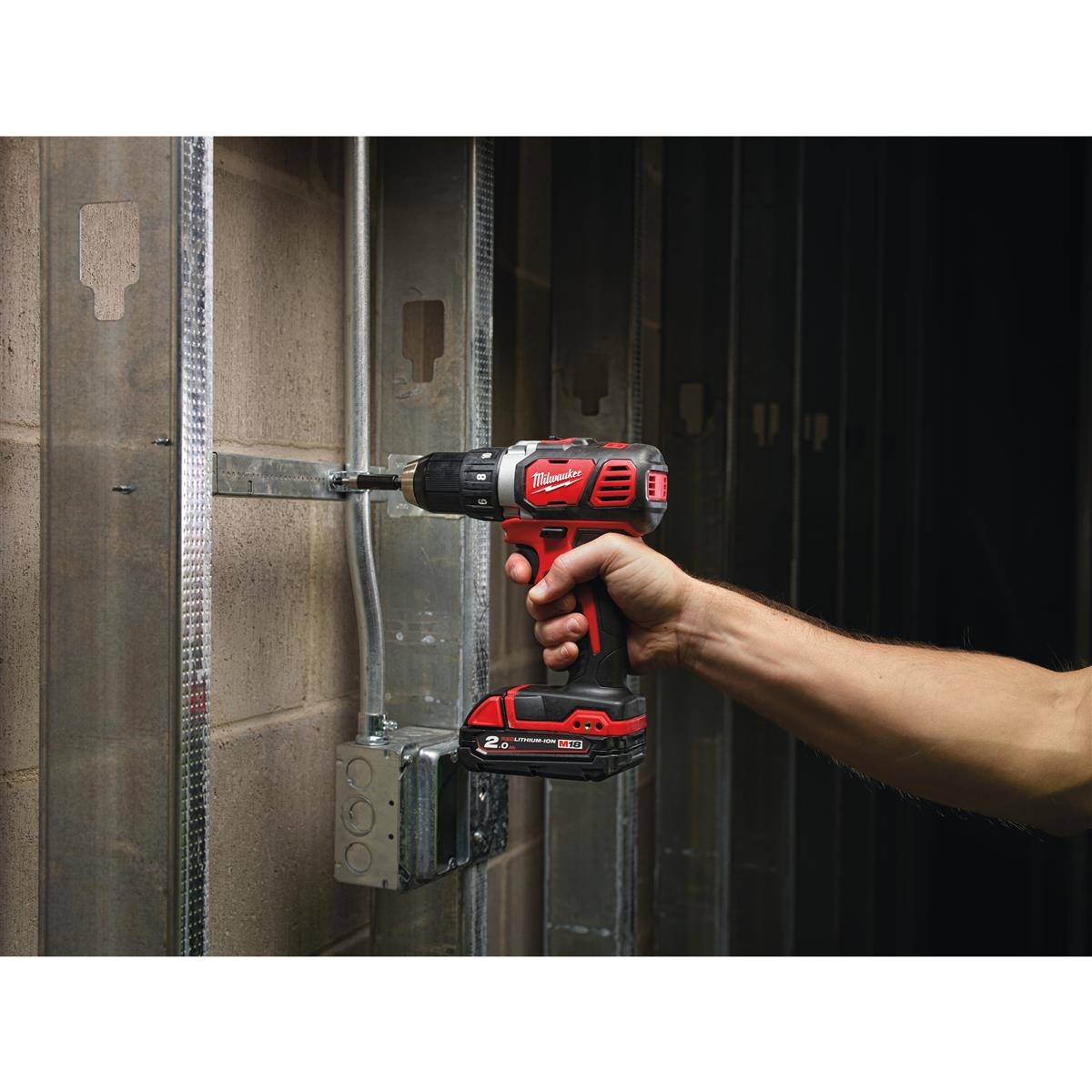 Milwaukee Cordless Drill M18BDD-202X 4933446195