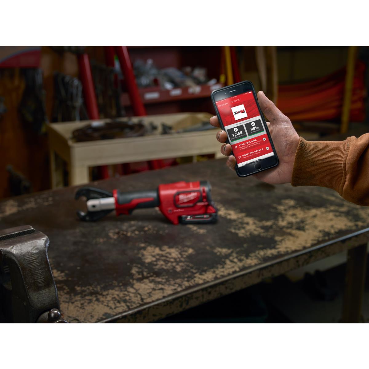 Outil de presse sans fil Milwaukee M18HCCT-201C 4933451194