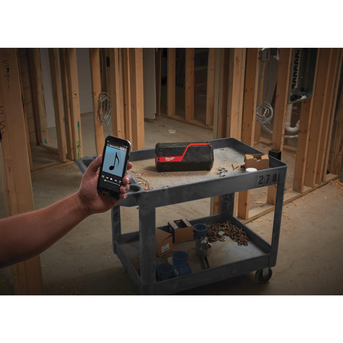 Haut-parleur à batterie Milwaukee M12-18JSSP-0 4933459275