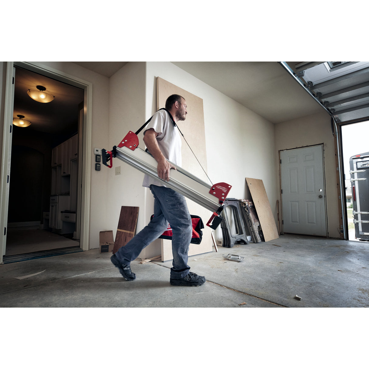 Milwaukee Arbeitstisch MSL2000 4933459617 roteswerkzeug