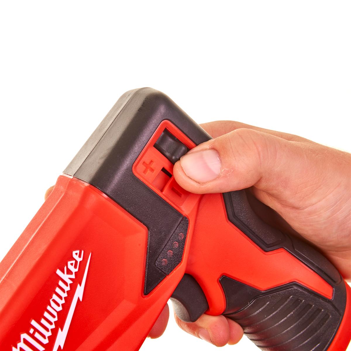 Milwaukee cordless staple gun M12BST-202X 4933459635