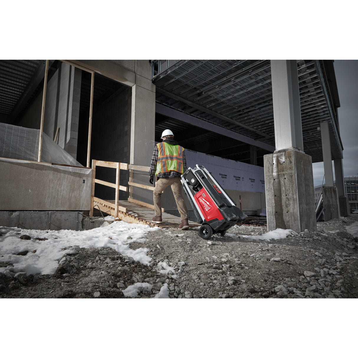 Milwaukee Akku-Leuchte MXFTL-601 4933471844 roteswerkzeug