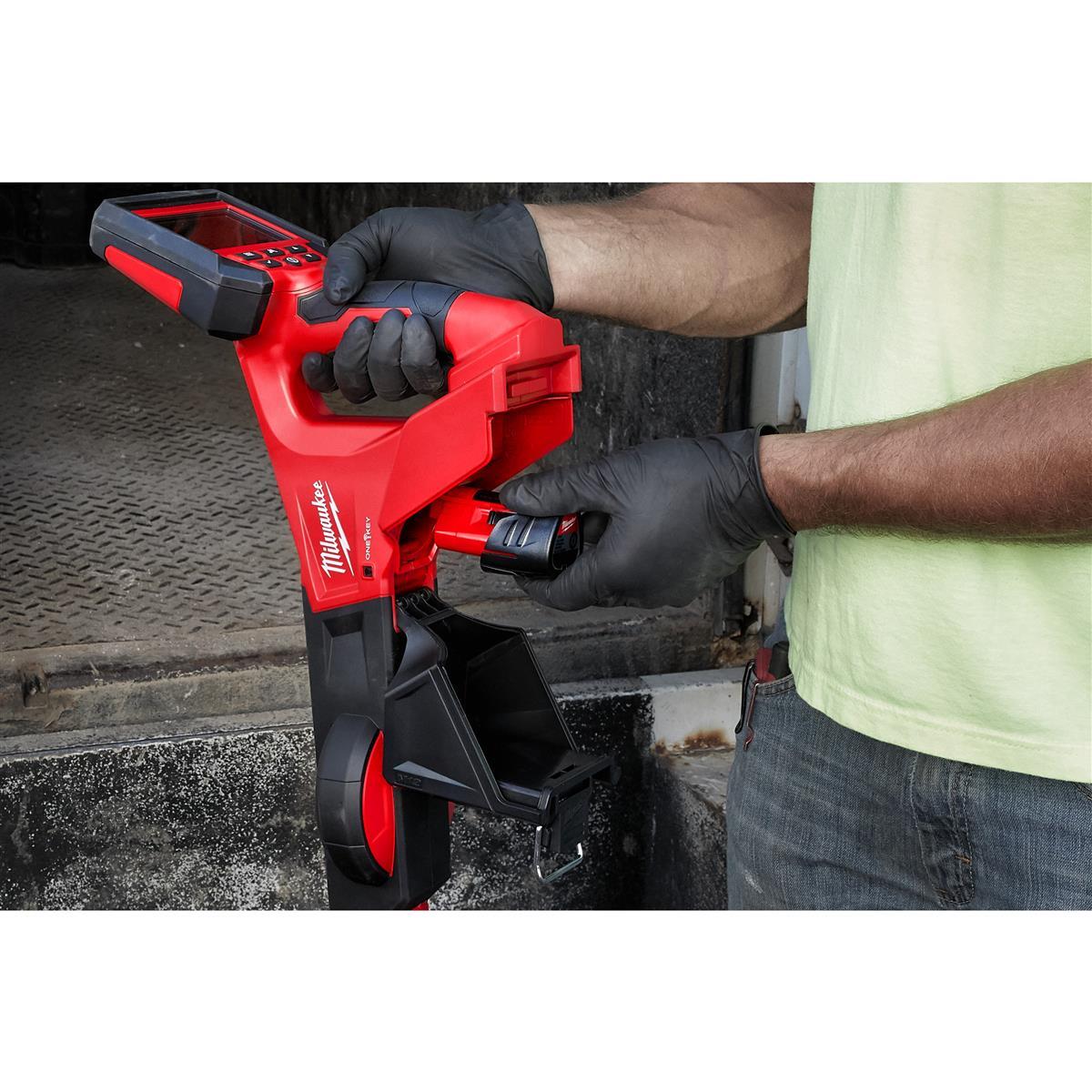 Localisateur de batterie Milwaukee M12PL-0C 4933471995