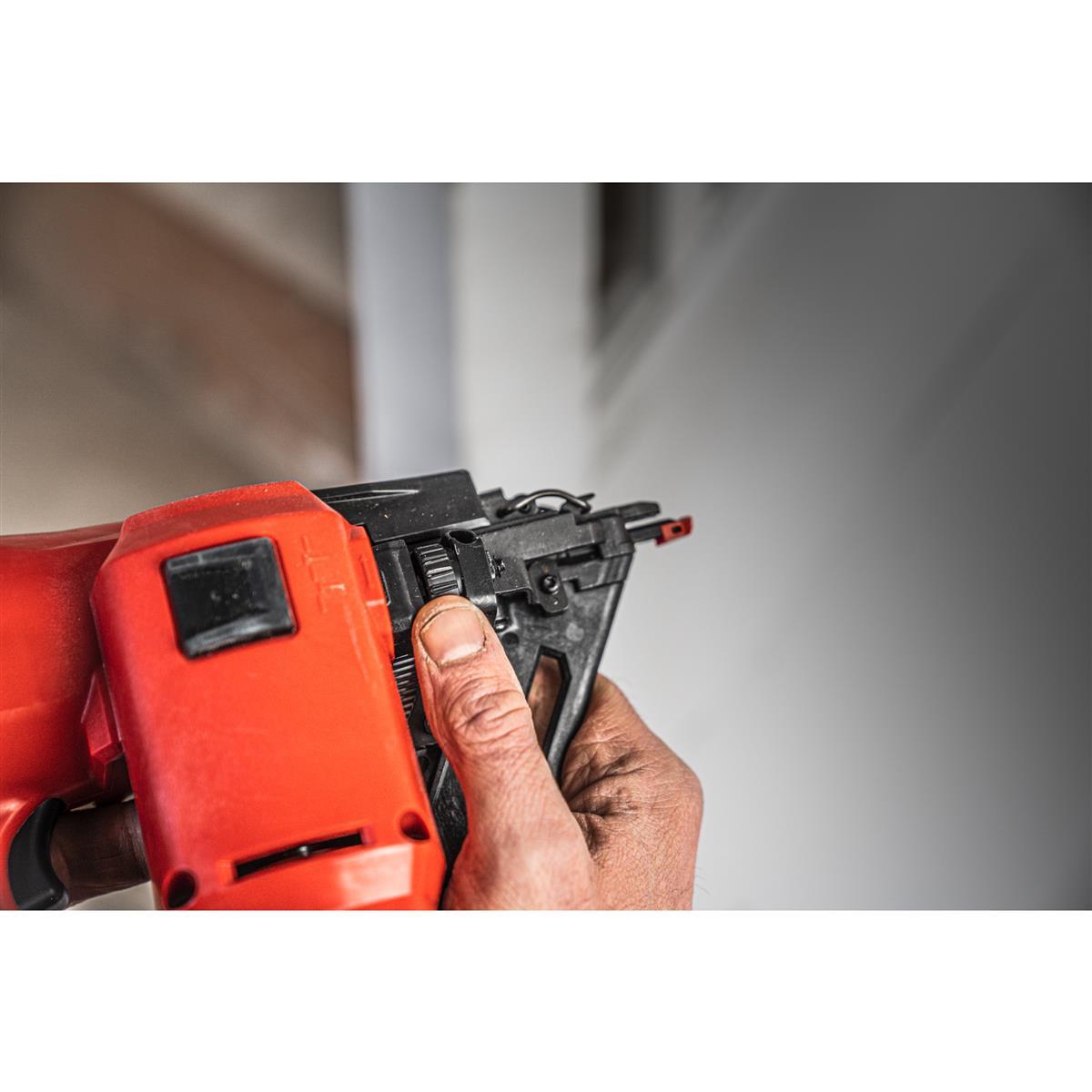 Milwaukee cordless nailer M18FN15GA-0X 4933478091