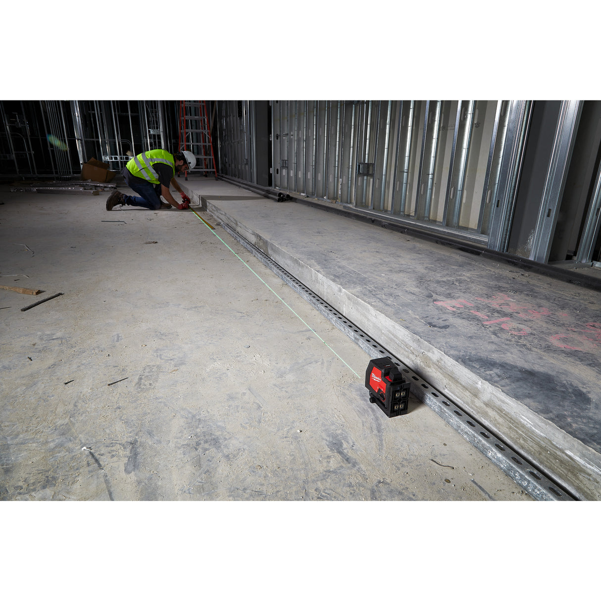 Milwaukee Kreuzlinienlaser L4CLL-301C 4933478098 roteswerkzeug