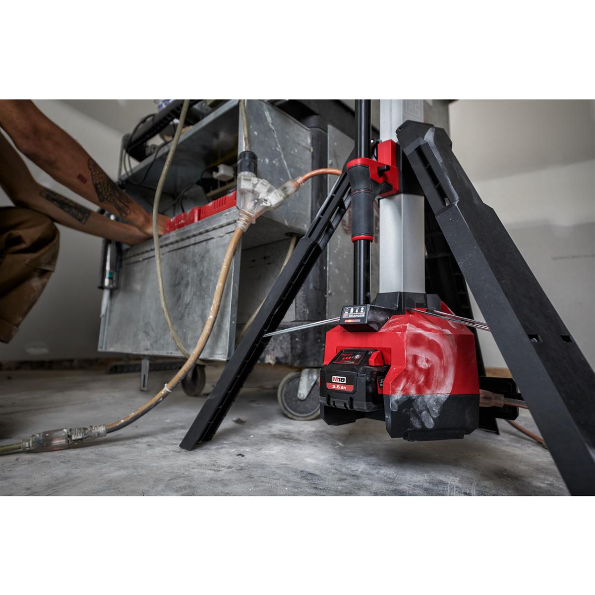 Projecteur de chantier sans fil Milwaukee M18HOSALC-0 4933478116