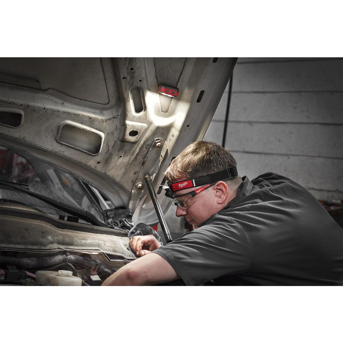 Milwaukee USB rechargeable headlamp IRHL450 4933478587