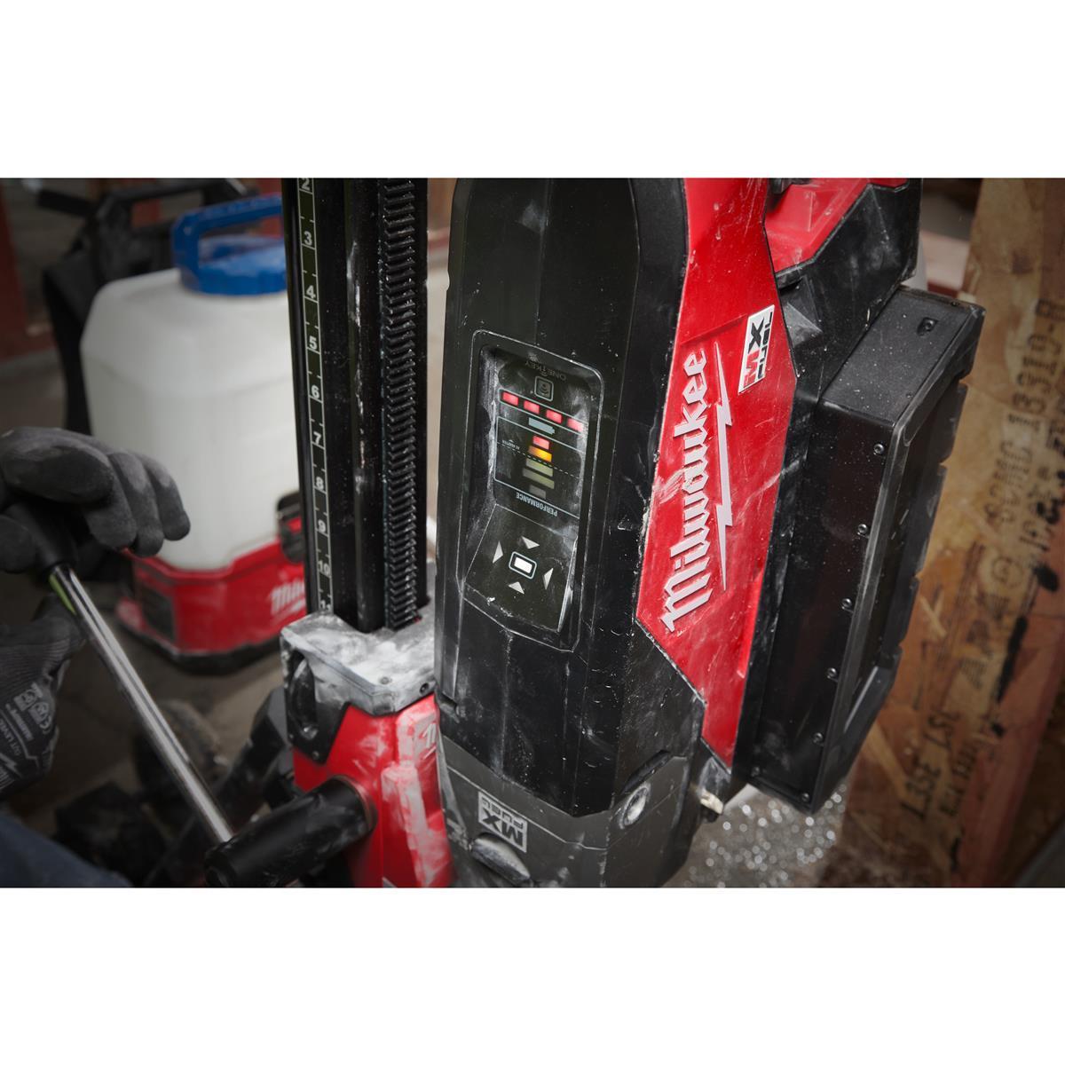 Milwaukee Cordless Diamond Core Drill MXFDCD150-302CKIT 4933471835