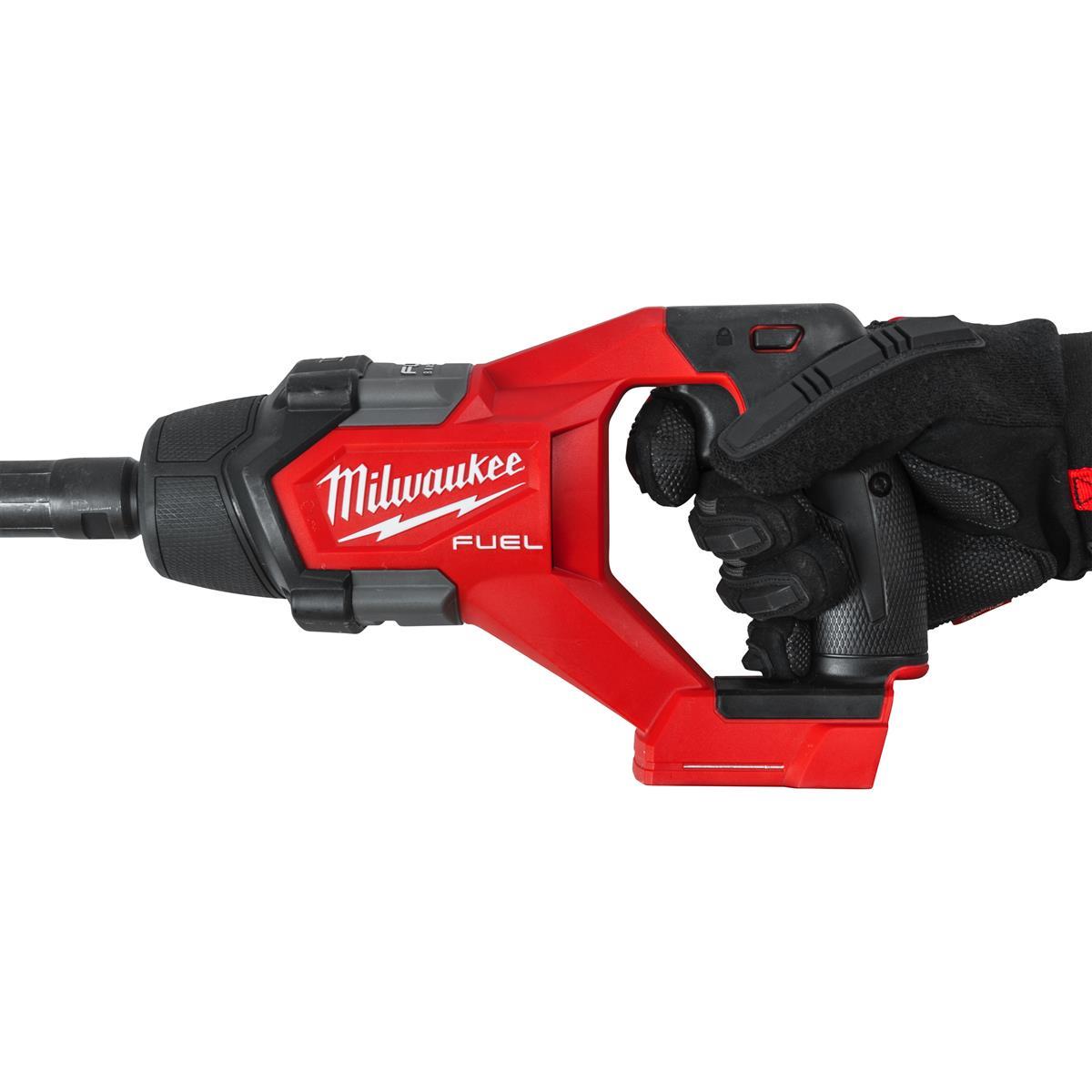 Milwaukee cordless concrete vibrator M18FCVN24-0 4933479599