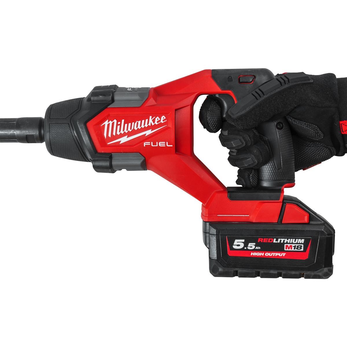 Milwaukee cordless concrete vibrator M18FCVN24-551 4933479600