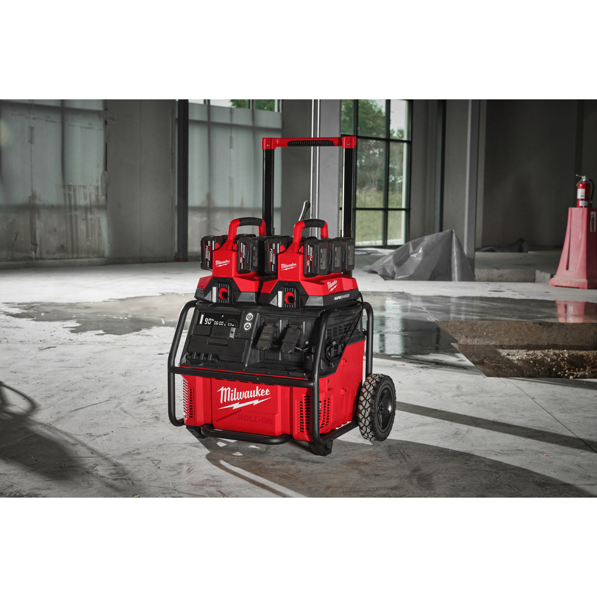 Milwaukee Mobiler Generator 2,5 kWh 4933492133