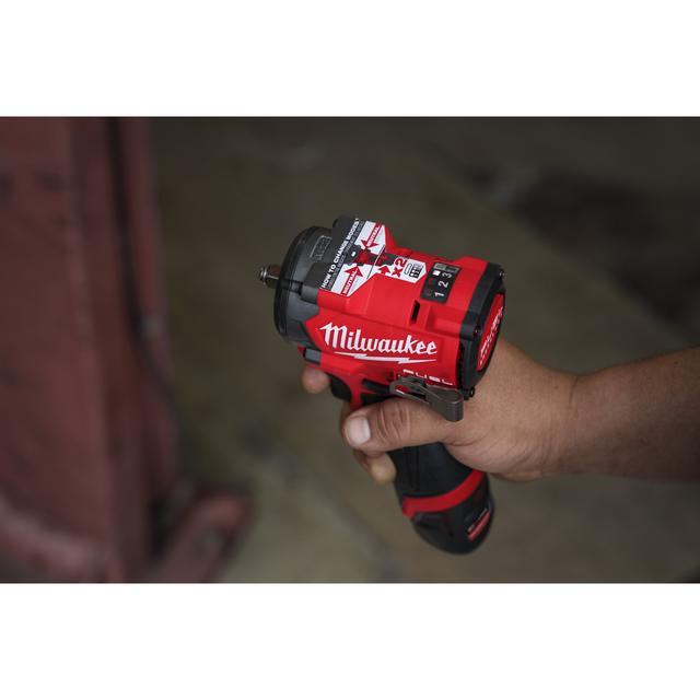 Clé à chocs sans fil Milwaukee M12FCIWF12G3-0 4933493454