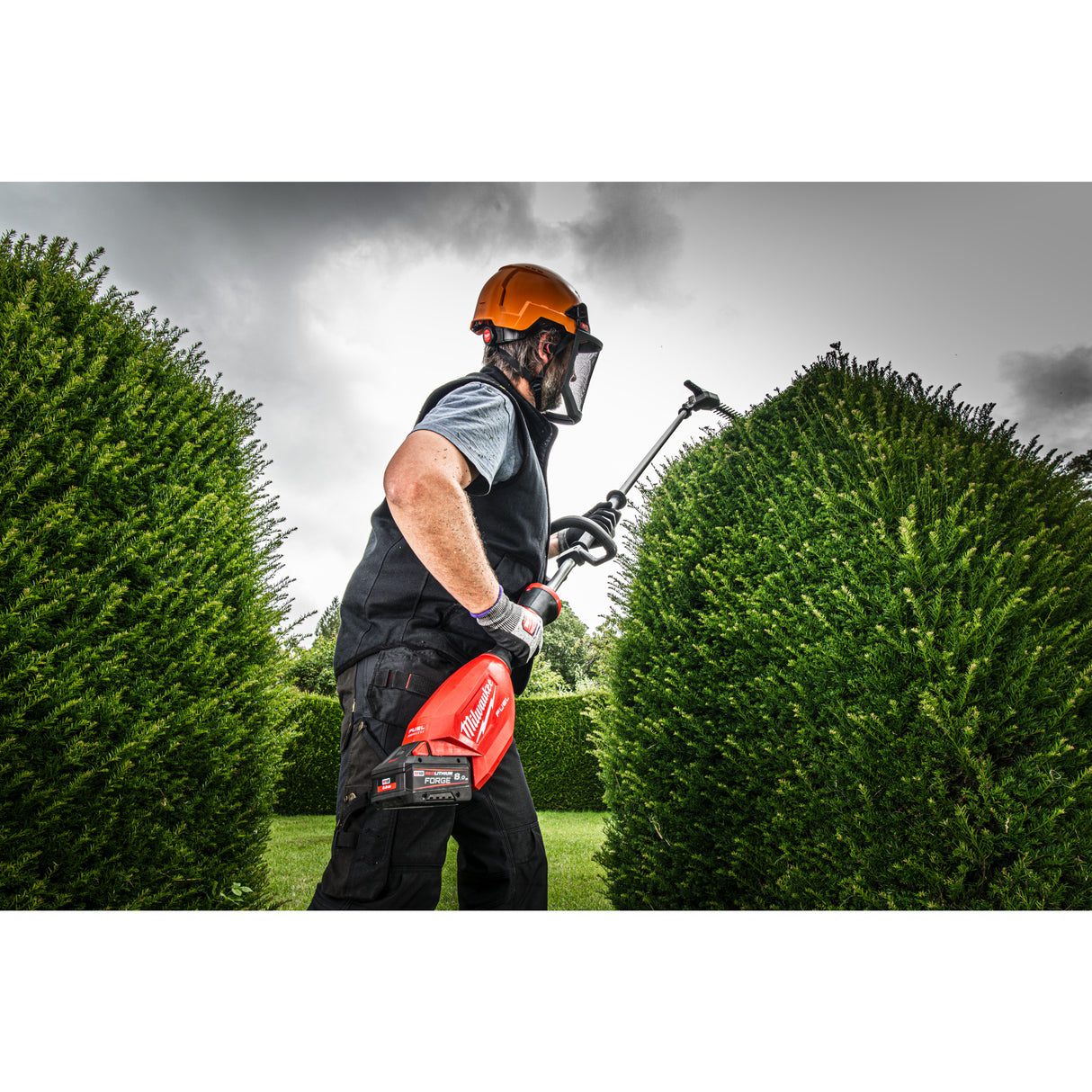 Milwaukee Akku-Stabheckenschere M18FHETE22-802 IN2 4933498516