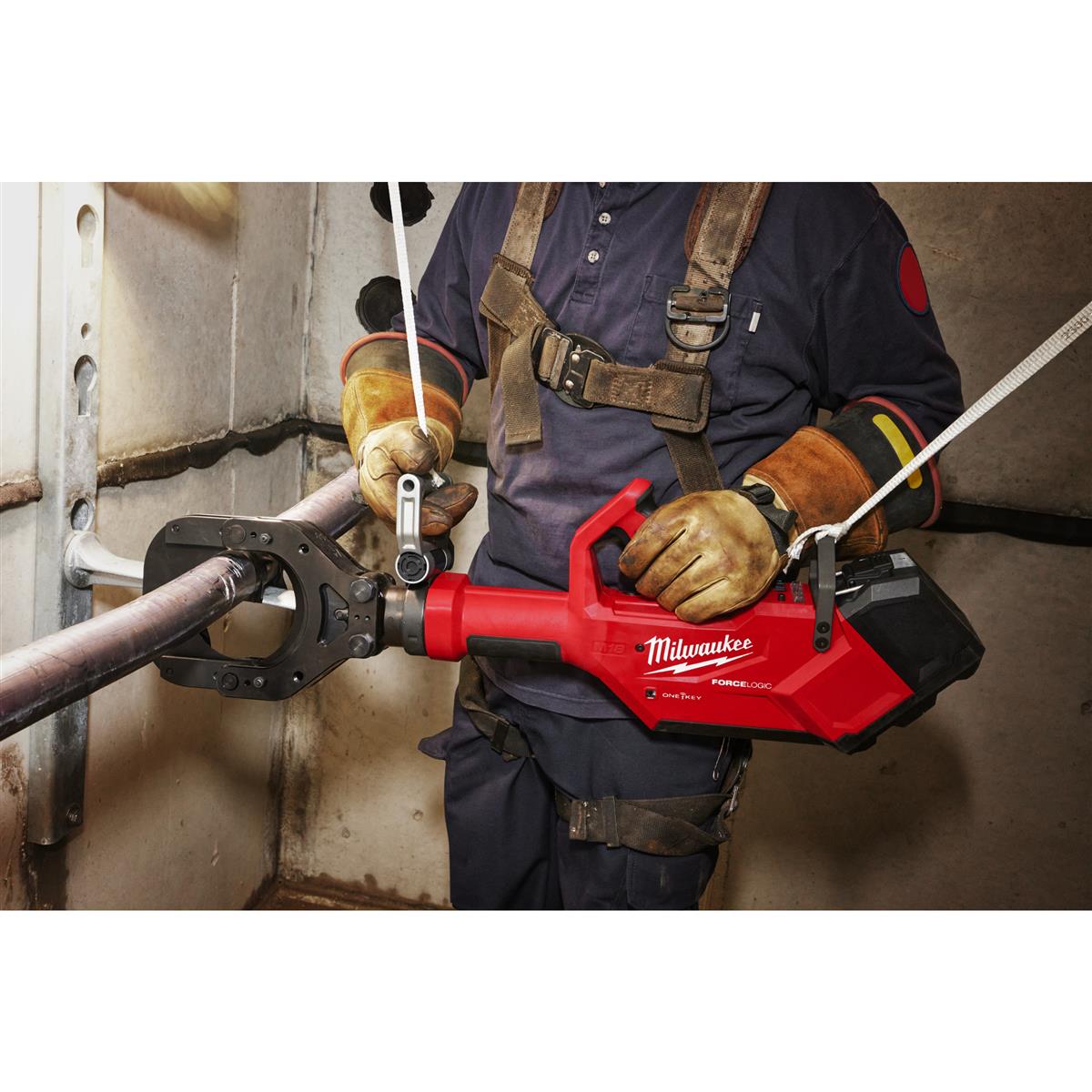 Milwaukee Akku-Kabelschneider M18HSFC125R-802C Hydr.Kabelschneider IN2 4933499331