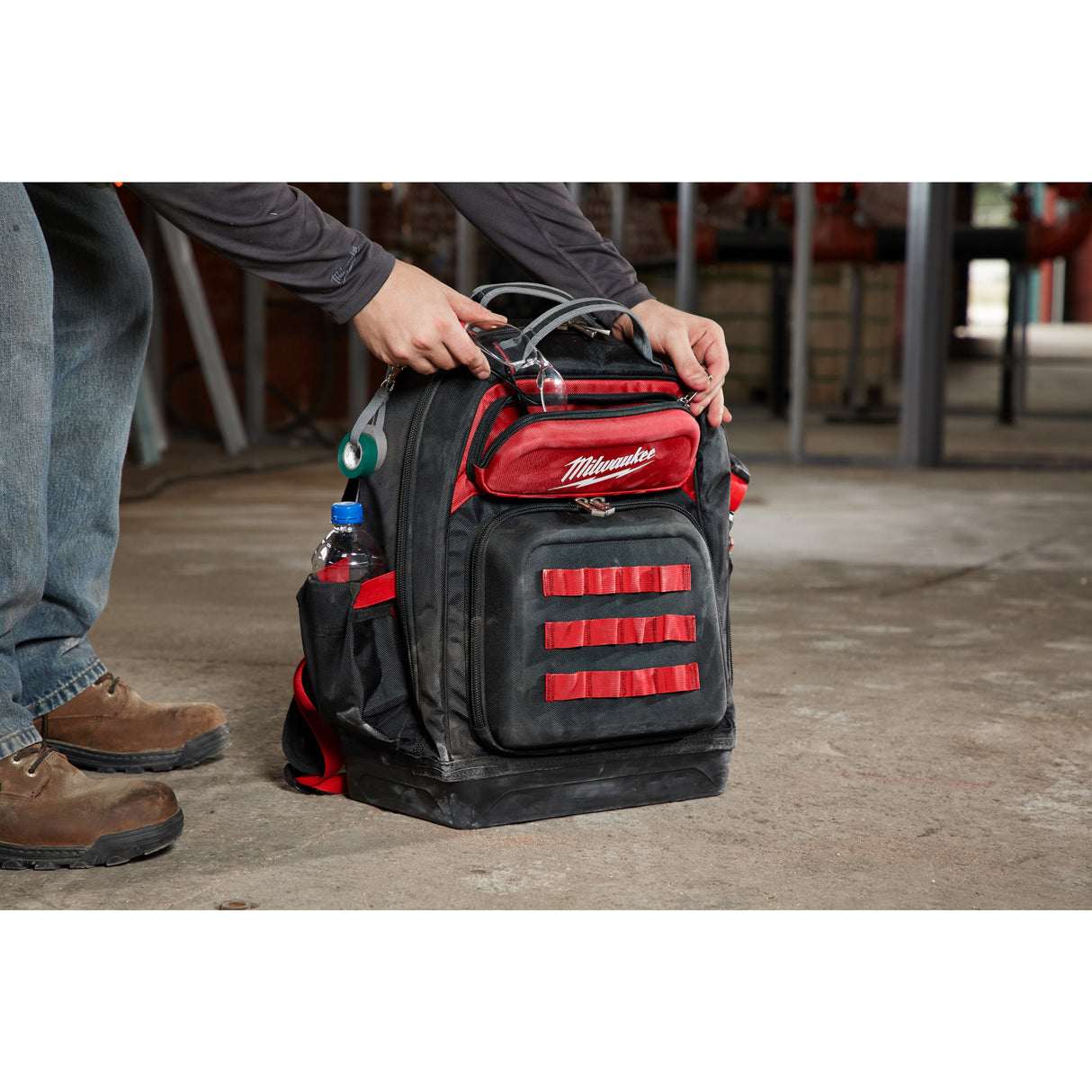 Milwaukee Rucksack ULTIMATE JOBSITE 4932464833 roteswerkzeug