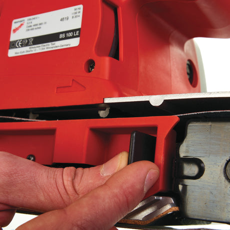 Milwaukee Bandschleifer BS100LE 4933385150 roteswerkzeug