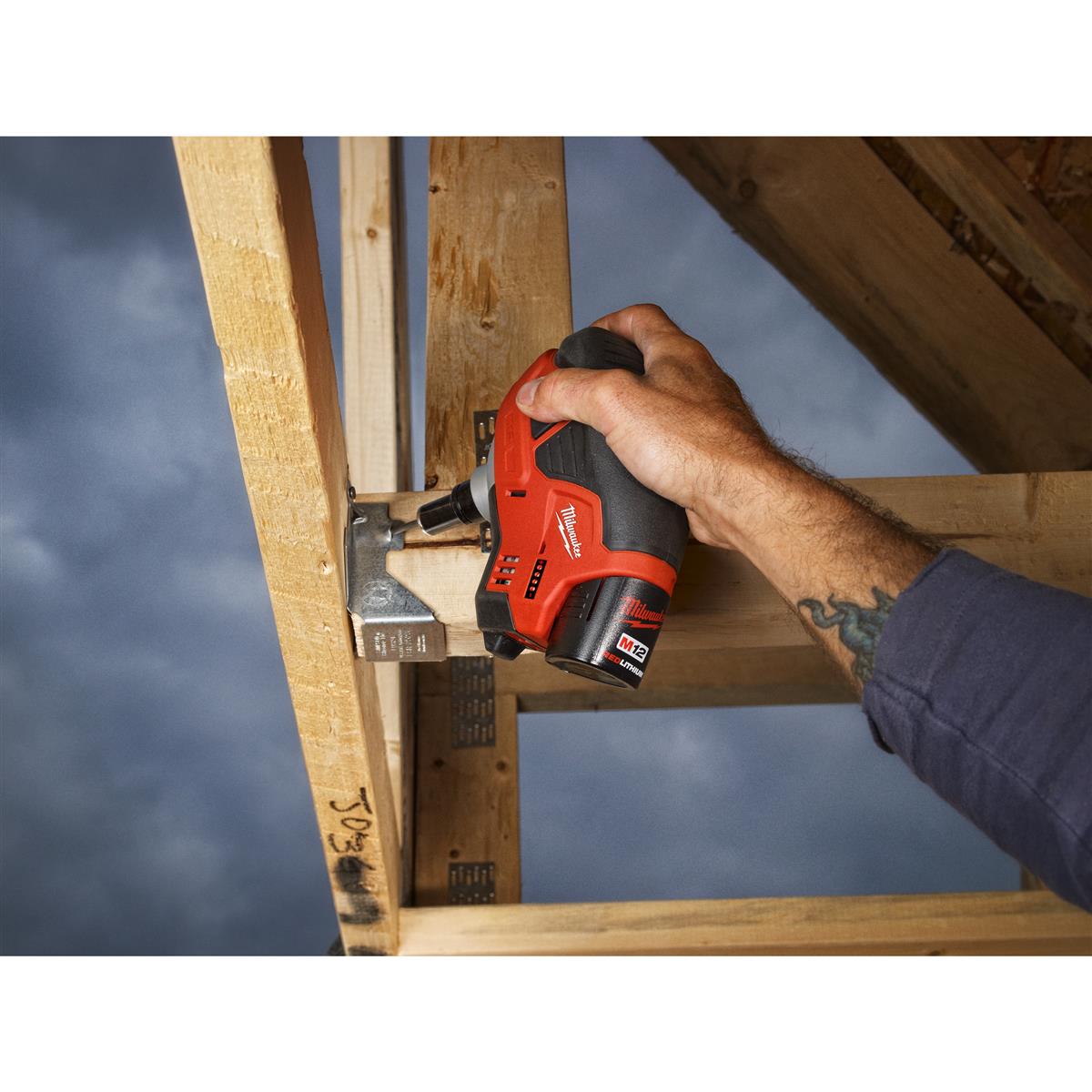Milwaukee cordless nailer C12PN-0 4933427182