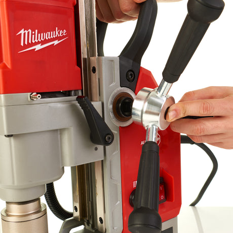 Milwaukee Magnetkernbohreinheit MDE41 4933451015 roteswerkzeug