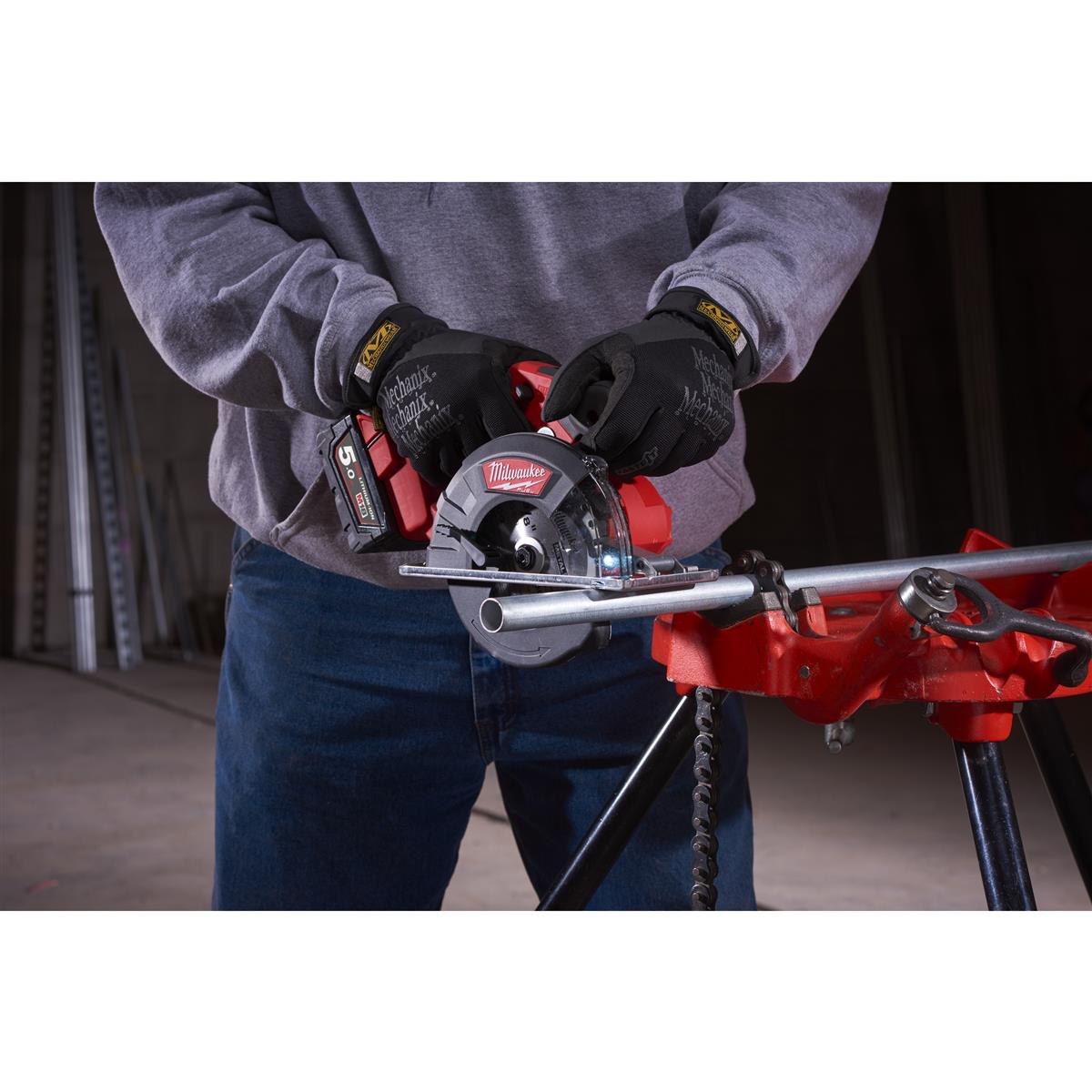 Scie circulaire à métaux sans fil Milwaukee M18FMCS-502X 4933459193