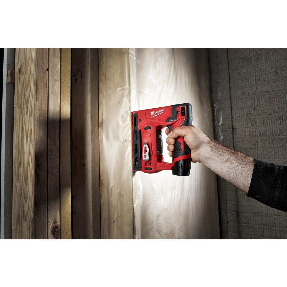Milwaukee cordless staple gun M12BST-0 4933459634