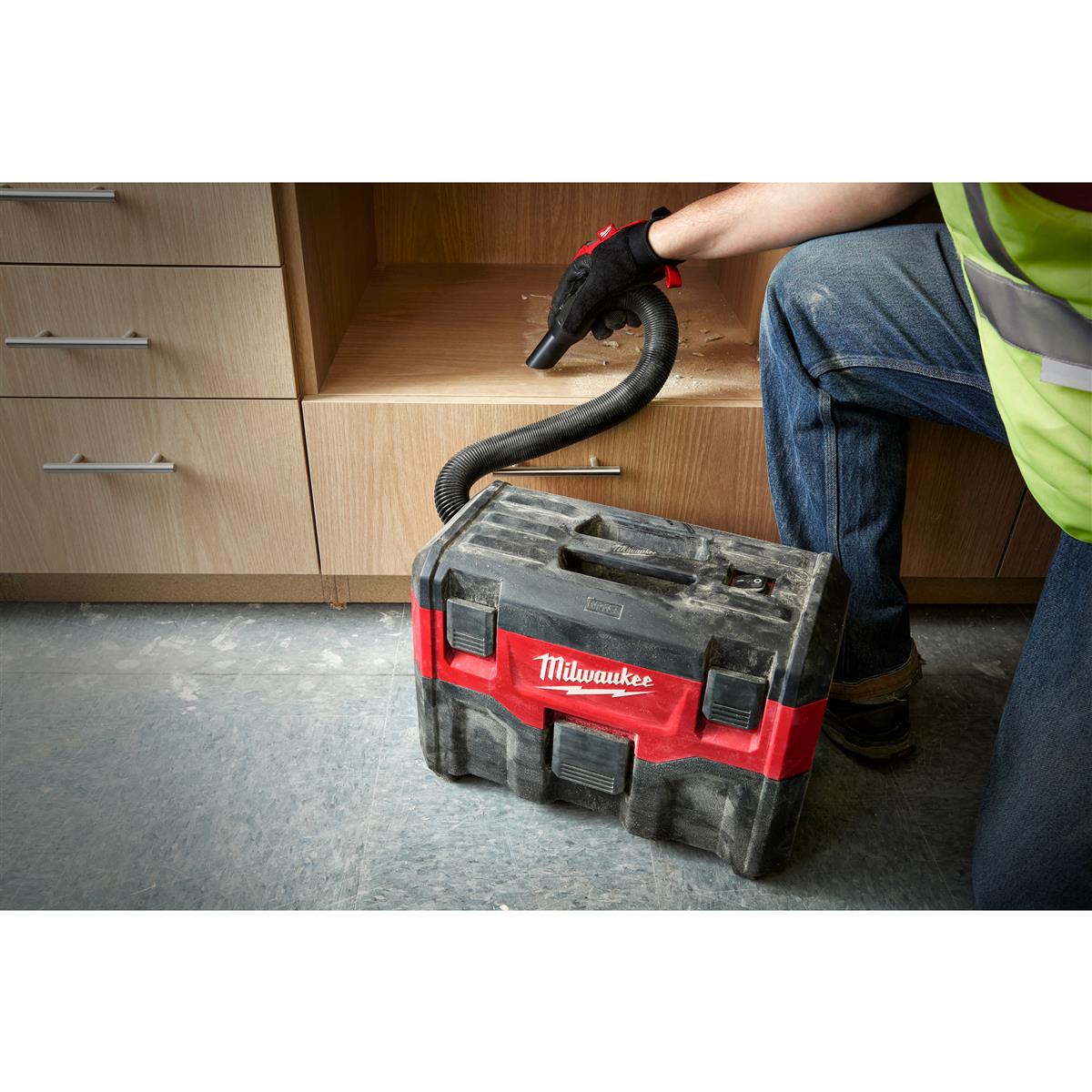 Aspirateur sans fil Milwaukee M18VC2-0 4933464029