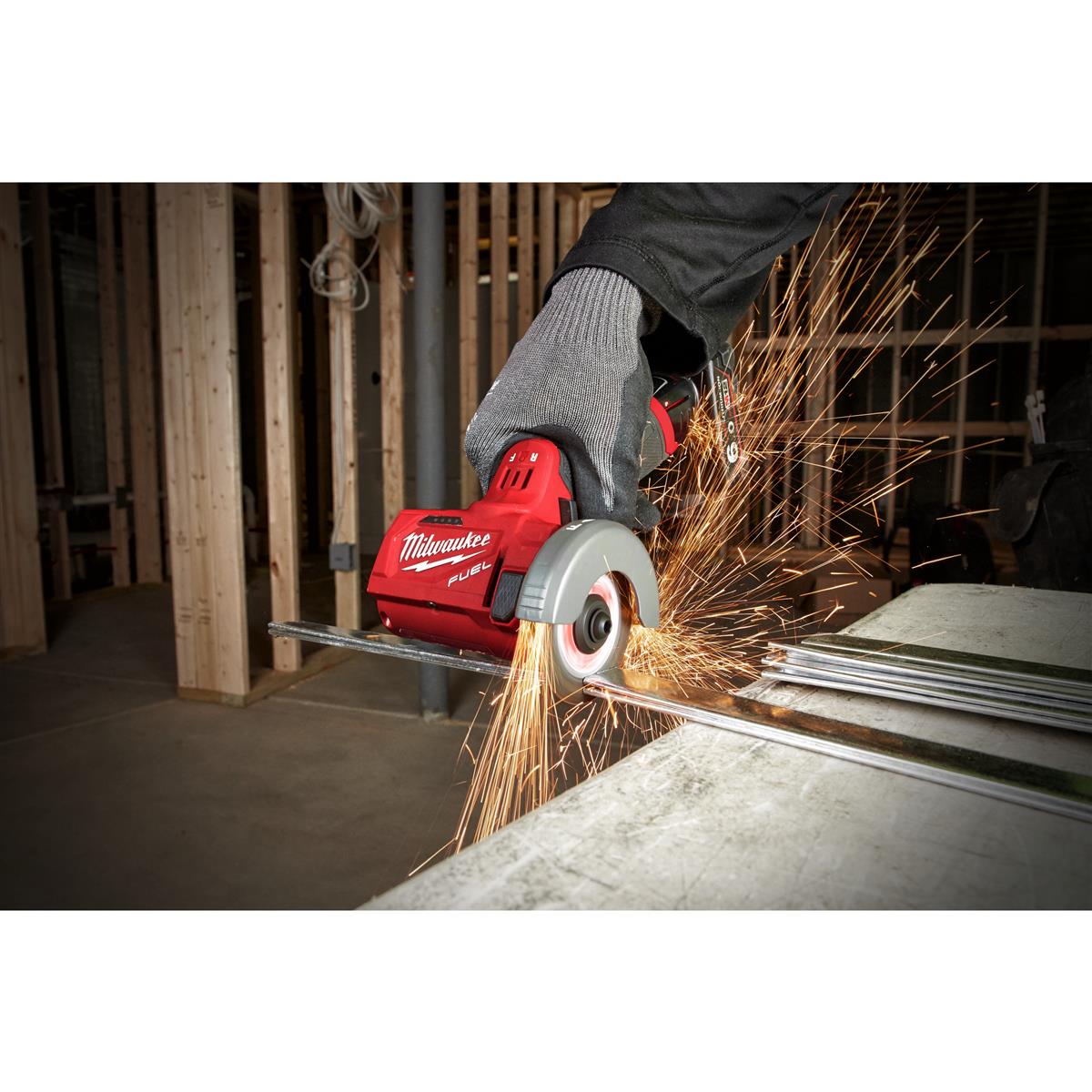 Coupeur multi-matériaux sans fil Milwaukee M12FCOT-0 4933464618