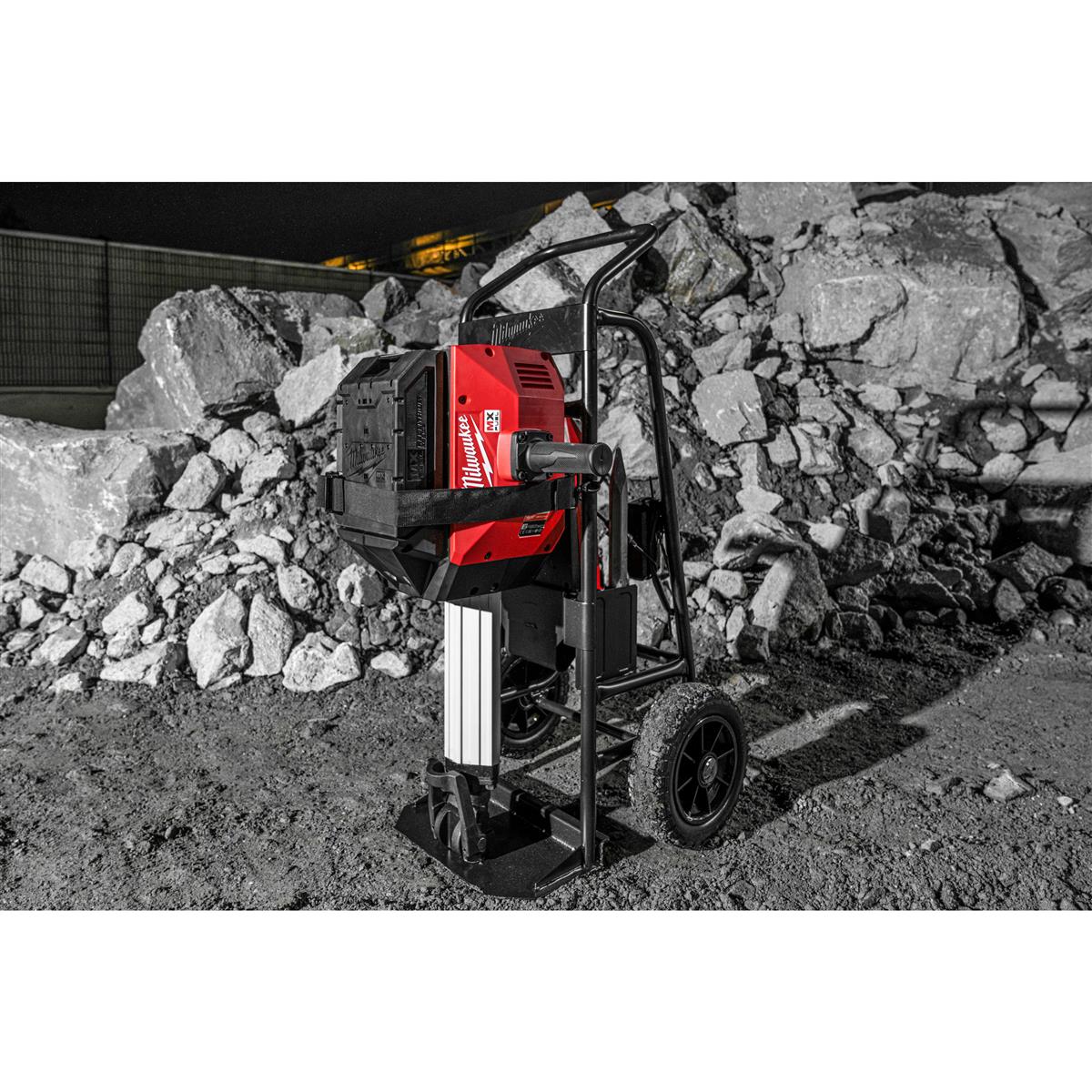 Milwaukee demolition hammer trolley MXFDHT 4933464879