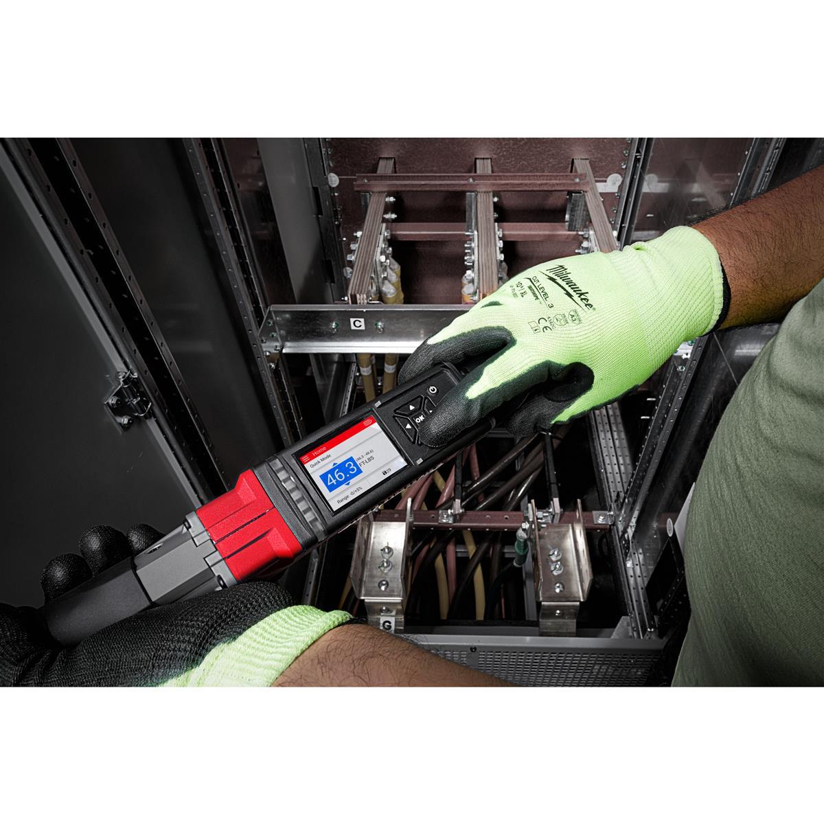 Clé dynamométrique sans fil Milwaukee M12ONEFTR38-0C 4933464966