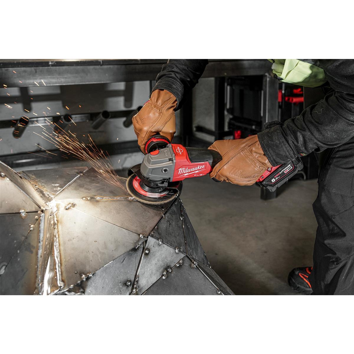 Milwaukee Akku-Winkelschleifer M18ONEFSAG125XPDB-0X 4933478434
