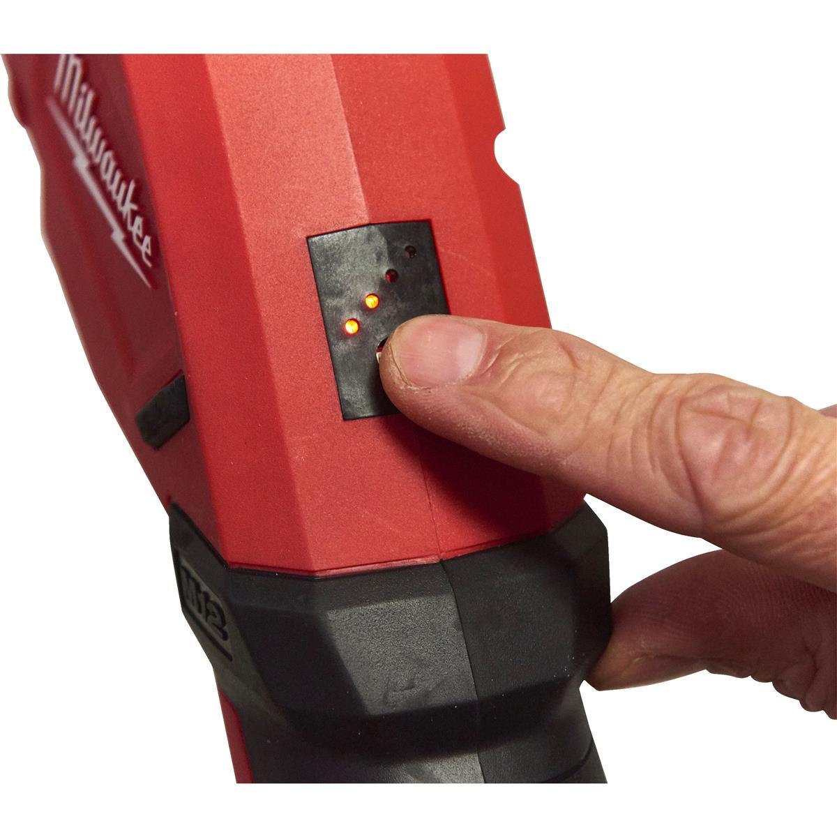Milwaukee Cordless Pipe Cutter M12PCSS-202C 4933479242