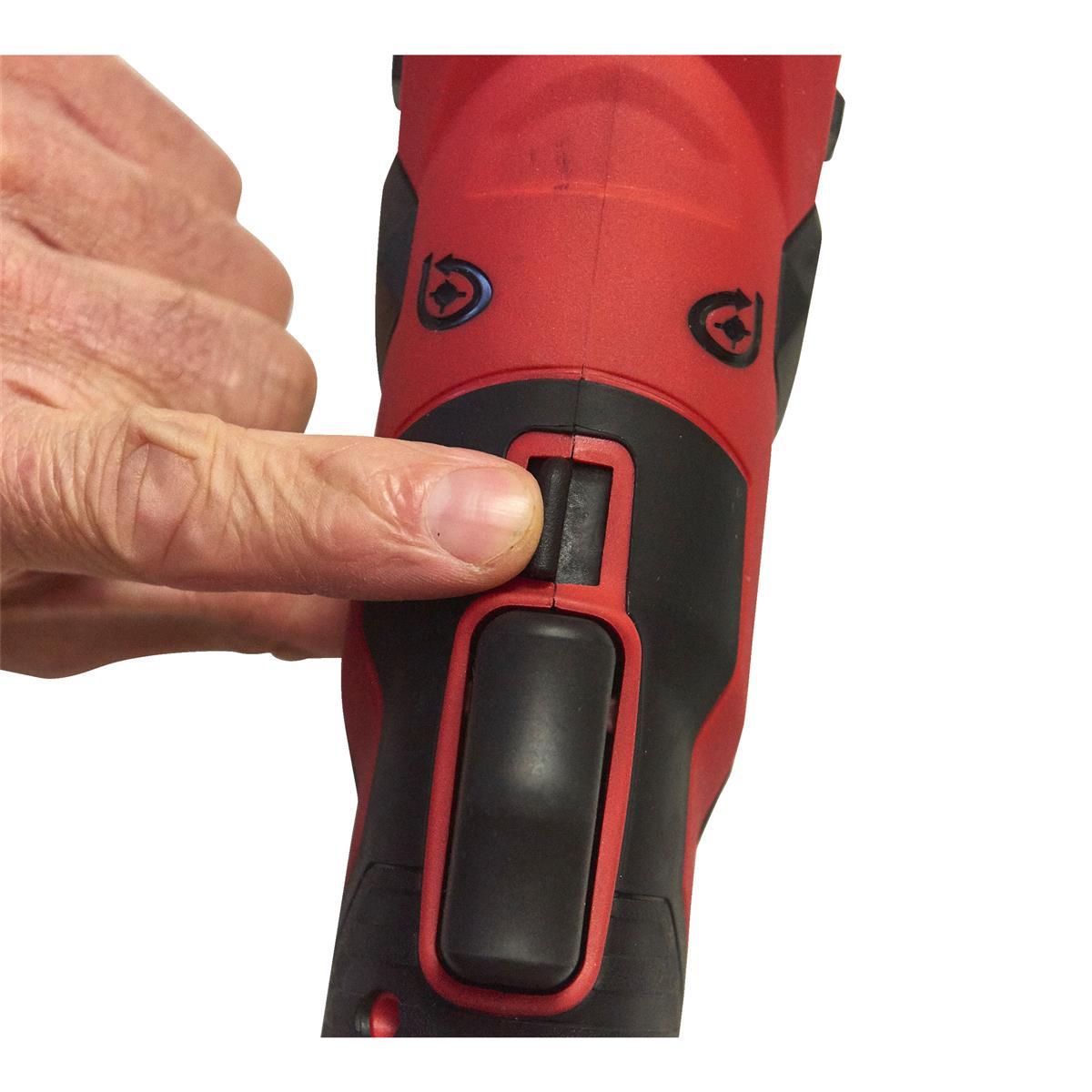 Milwaukee Cordless Pipe Cutter M12PCSS-202C 4933479242