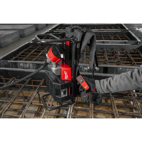 Milwaukee Akku-Betonverdichter MXFCVBPKIT-602 4933479593 roteswerkzeug