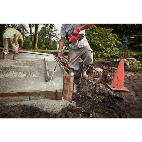 Milwaukee Akku-Betonrüttler M18FCVN12-551 4933479597 roteswerkzeug