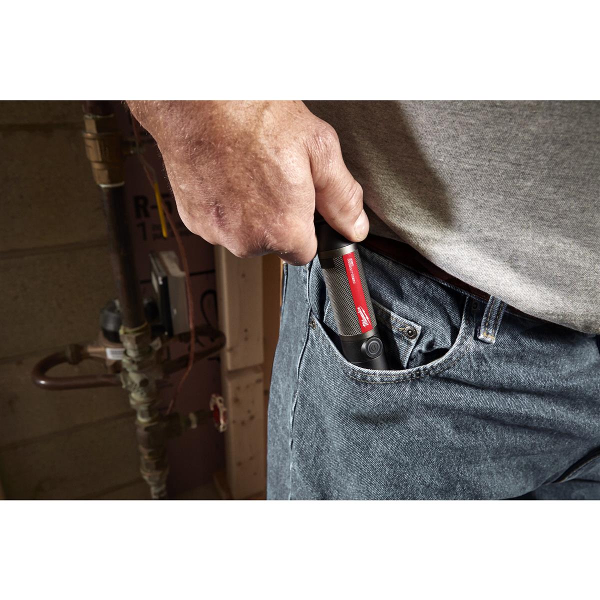 Milwaukee USB rechargeable flashlight L4 FMLED-301 4933479770