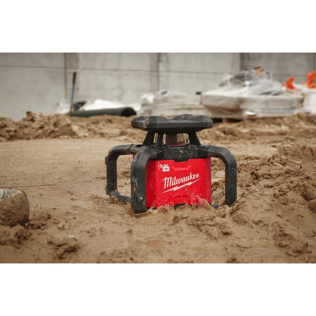 Milwaukee M18RLOHV1200-501C battery-operated rotating laser 4933493204