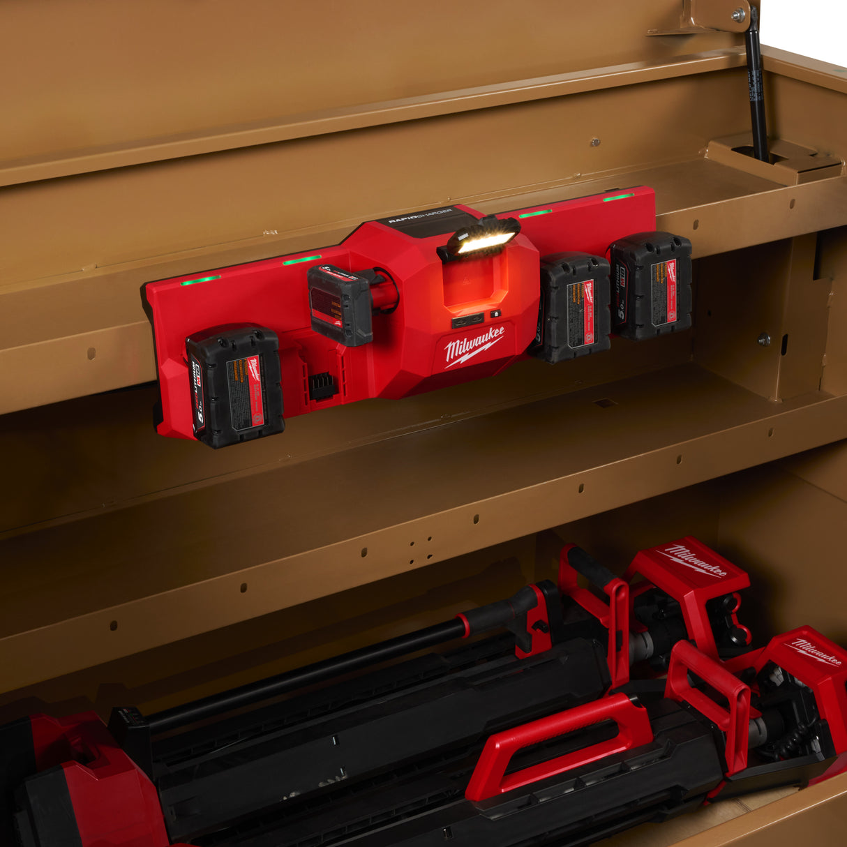 Milwaukee Ladegerät M12-18GBC4 Mehrfach-Ladegerät IN2 4933493863