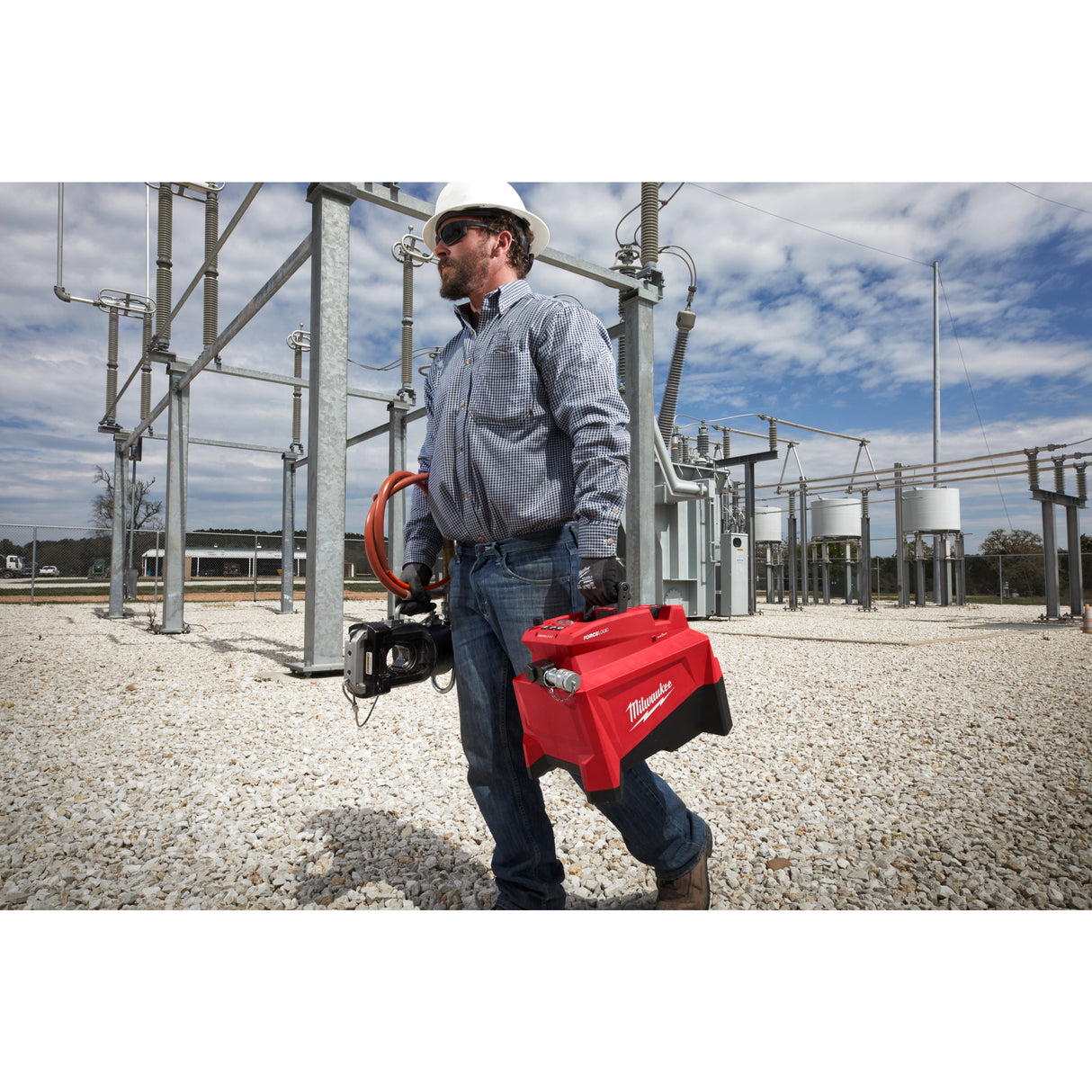 Milwaukee Akku-Hydraulikpumpe M18HUP700-121 Akkuhydraulische Pumpe IN2 4933499335