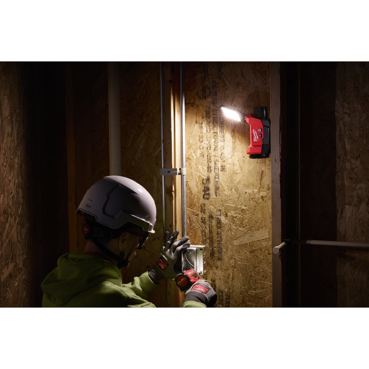 Milwaukee Akku-Flutleuchte M12ALIP-0 XXX 4933500321